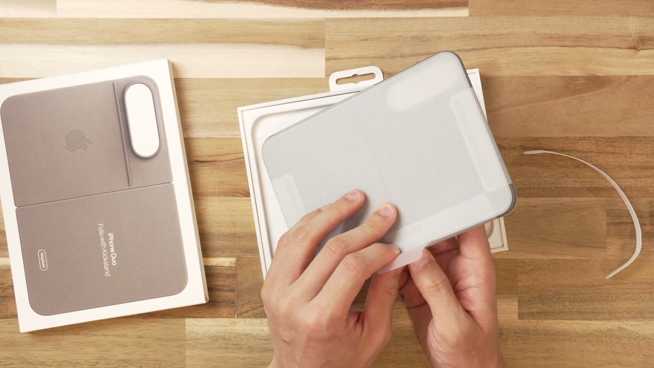 スタンド付きiPhone Duoフォリオ トープ